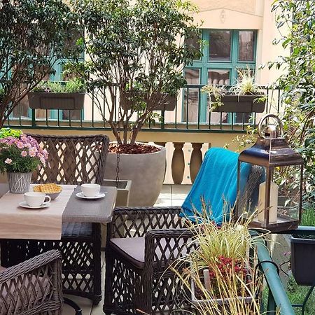 Pragueone Apartment,A/C,Terrace Екстер'єр фото