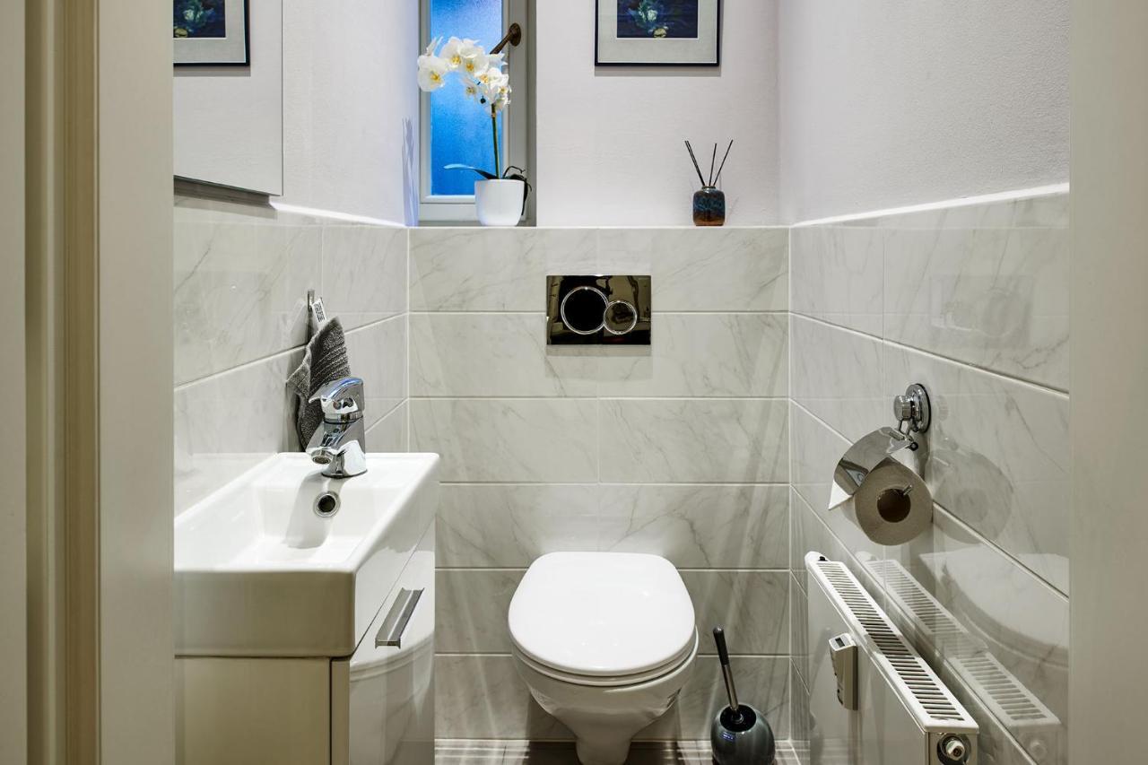 Pragueone Apartment,A/C,Terrace Екстер'єр фото