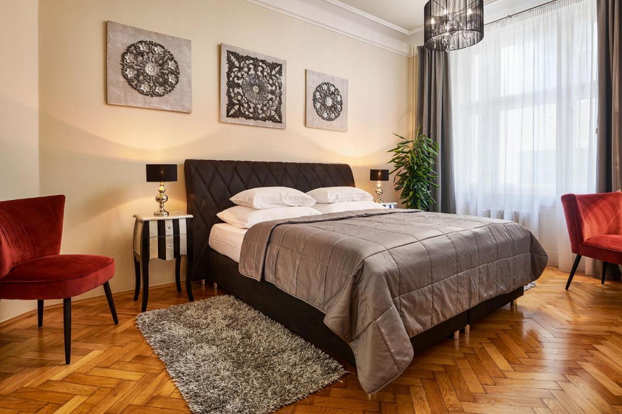 Pragueone Apartment,A/C,Terrace Екстер'єр фото