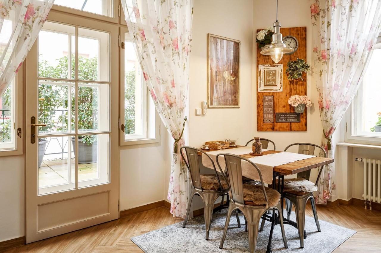 Pragueone Apartment,A/C,Terrace Екстер'єр фото