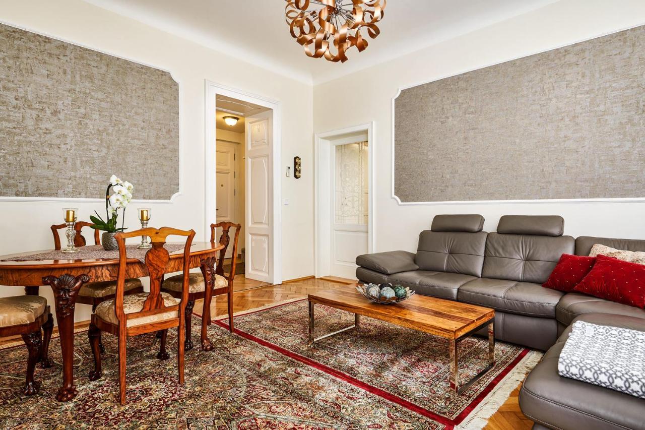Pragueone Apartment,A/C,Terrace Екстер'єр фото