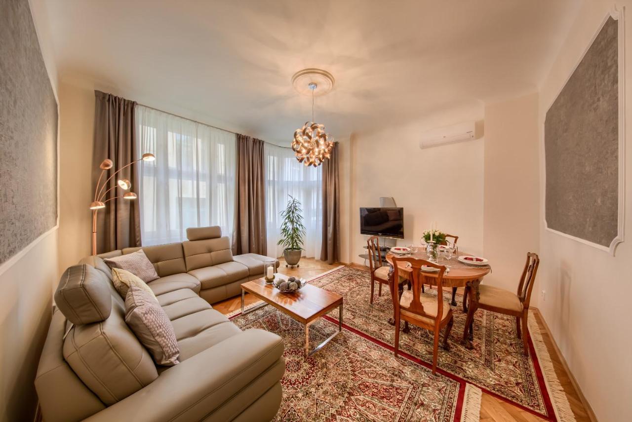 Pragueone Apartment,A/C,Terrace Екстер'єр фото