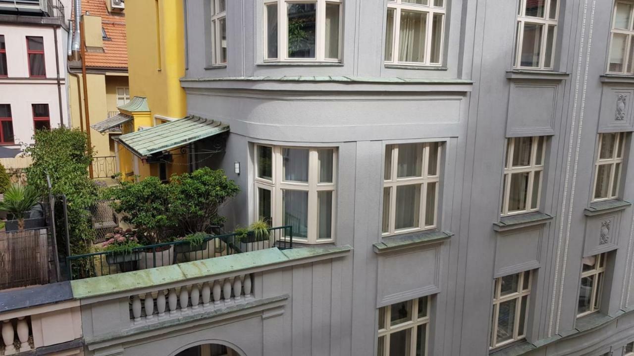 Pragueone Apartment,A/C,Terrace Екстер'єр фото